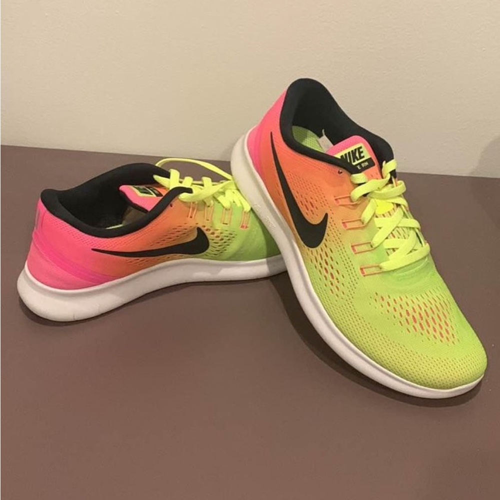Nike Free RN Running Shoes Women’s 7.5